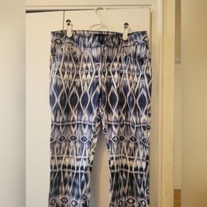 Guess Brittney Legging Size 30 Blue And White Tie Dye Pattern Jeans